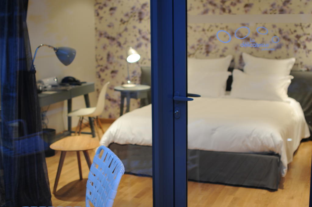 Hotel-Restaurant L'Aquarelle Breuillet  Zimmer foto